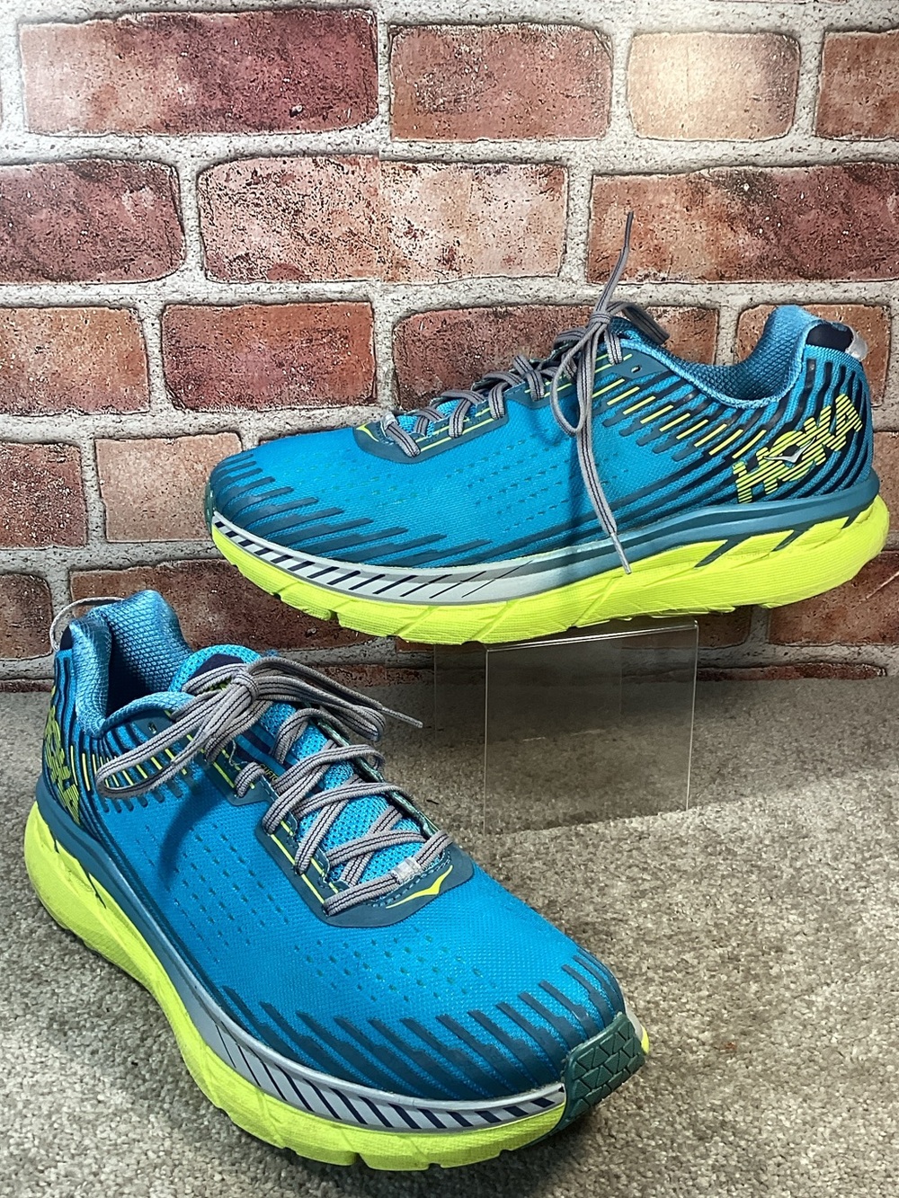Hoka One One Clifton 5 men’s running shoes size 12.5